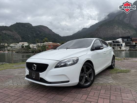 VOLVO V40 2.0 T4 KINETIC GASOLINA 4P AUTOMÁTICO
